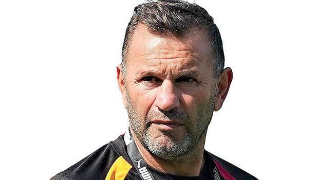 Okan Buruk çok başarılı)