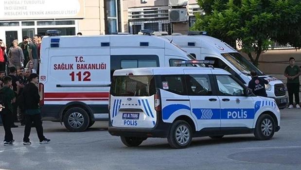 Manisa'daki okul saldırısında yeni gelişme! Saldırganın anne ve babası dahil 7 şüpheli tutuklandı)
