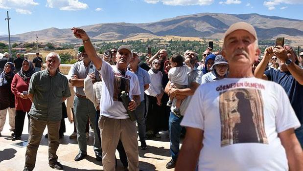 16 yıldır kimsenin yapmadığını yapıyor! Sivas'taki 800 yıllık mirasa kendini adadı)