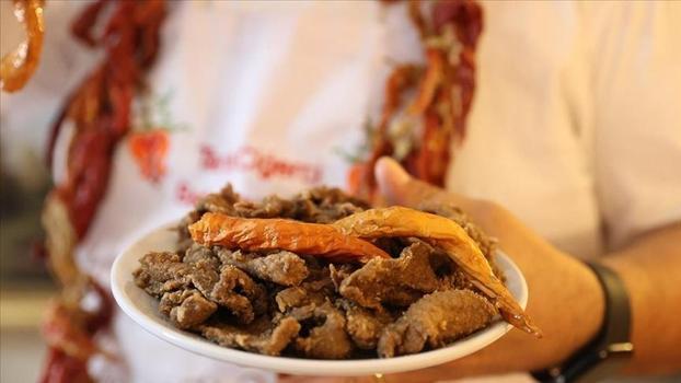 3 dakikada pişen Arnavut ciğeri tarifi! Asla yağ çekmiyor)