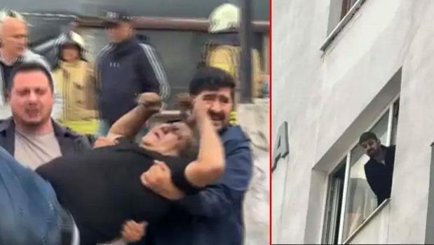 Kadıköy'de 8 katlı binada yangın: Mahsur kalanlar var)