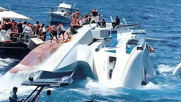 Girne'deki faciada korkunç ihmal zinciri! Su geçirmez kapılar açıkmış)