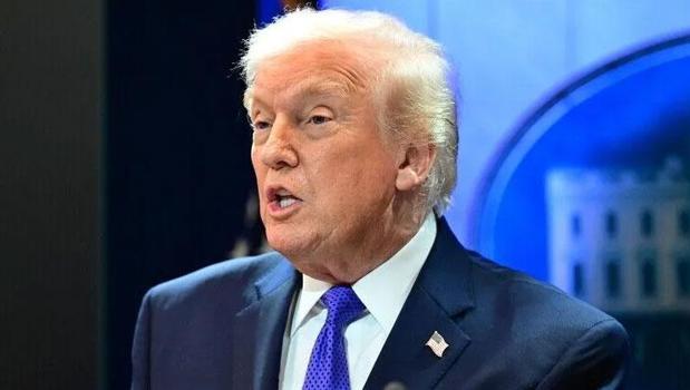 Trump duyurdu, Macron onayladı! Akaryakıt krizine karşı dev stok kararı)