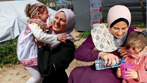 3 yıl ayrı kaldığı öz annesini tanıyamadı! Gazze'den gelen en acı kavuşma hikayesi)