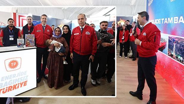 Bakan Bayraktar TEKNOFEST’te gençlere seslendi: Türkiye, sizlerle enerjide bağımsız bir ülke olacak)