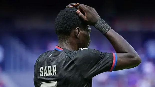 Cimbom yıldızın peşini bırakmıyor! Ismaila Sarr transferinde dev rakip)