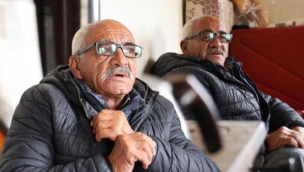 180 haneli köy boşaltıldı, bir tek o gitmedi! 11 yıldır tek başına yaşıyor)