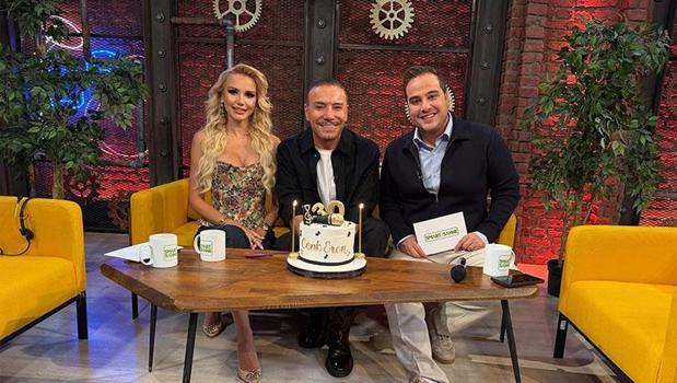Cenk Eren sahnedeki 30’uncu yılını ‘Smart Sahne’de kutladı: 'Bir şarkı ile meşhur olmadım')