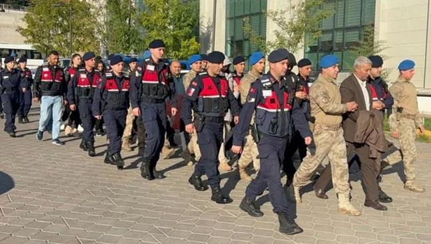 Yahşihan Belediyesi'ne yönelik operasyonda gözaltına alınan 9 kişi adliyede)