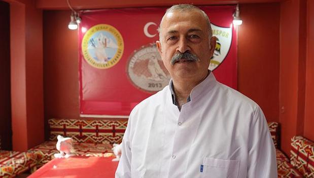 Emekli astsubay 40 tanesi için ayrı ev tuttu! 7 yıldır vazgeçemediği tutku: 'Aylık 10 bin liraya mal oluyor')
