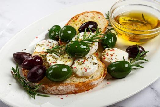 Yıllardır yaptığımız o kritik hata meğer her şeyi sıfırlıyormuş! Zeytin ve peynir birlikte yenir mi?)
