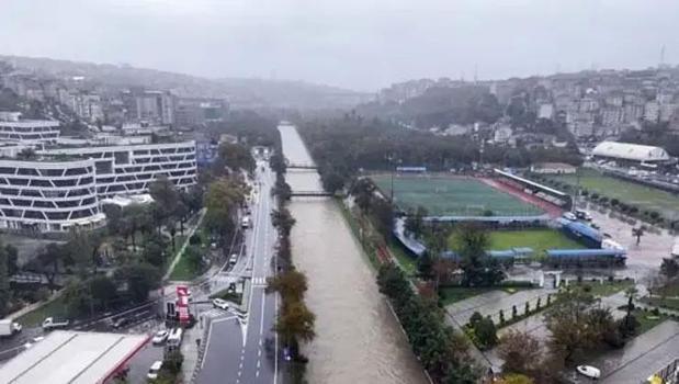 İstanbul’da acil durum toplantısı! Bakan Murat Kurum incelemelerde bulunacak)