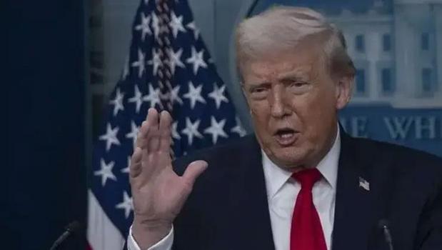 Trump, idam kararından geri adım attı)