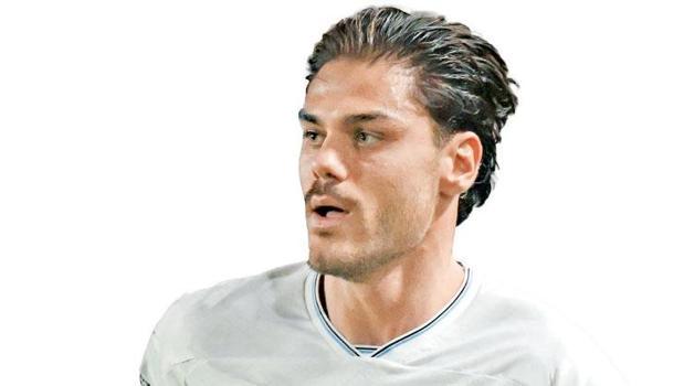 Kartal’a dev stoper Konstantinos Mavropanos)
