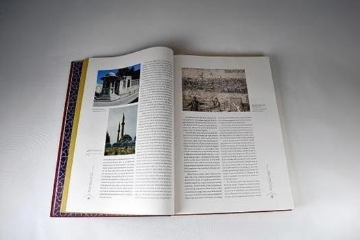 Demirören Yayınları’ndan Mimar Sinan’ın eserlerini bir araya getiren kitap)