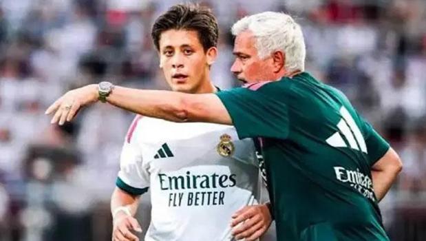 Basın toplantısı buz kesti! Mourinho’yu sinirlendiren Arda sorusu)
