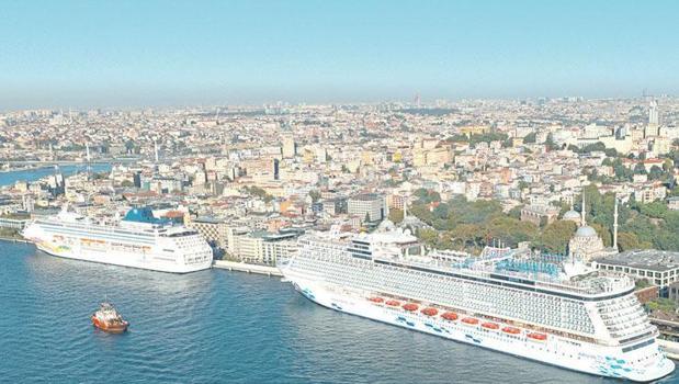 Kruvaziyerde yaş ortalaması değişiyor İstanbul ana liman oluyor)