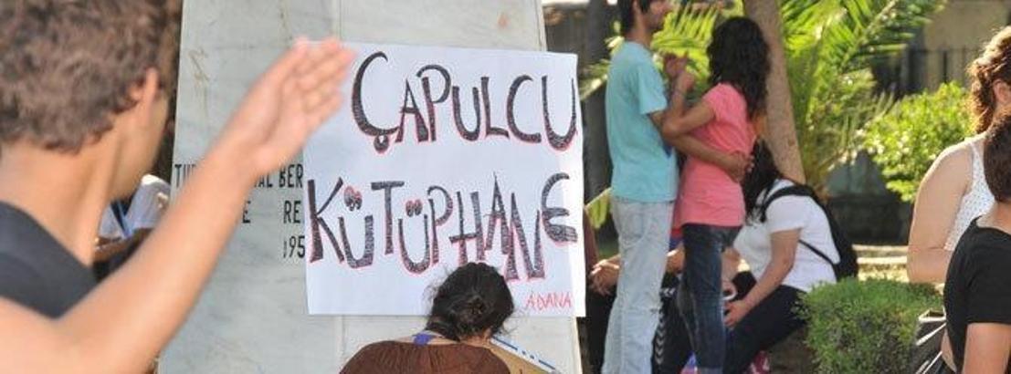 Adana'da 'çapulcu kütüphanesi'