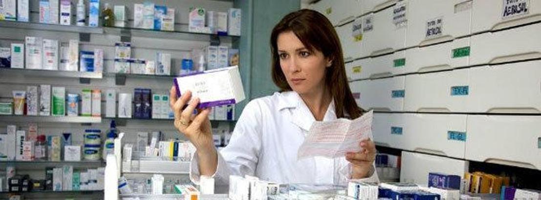 Eczacılardan mektup: Eczacılık hizmeti, eczane dışına çıkarılıyor