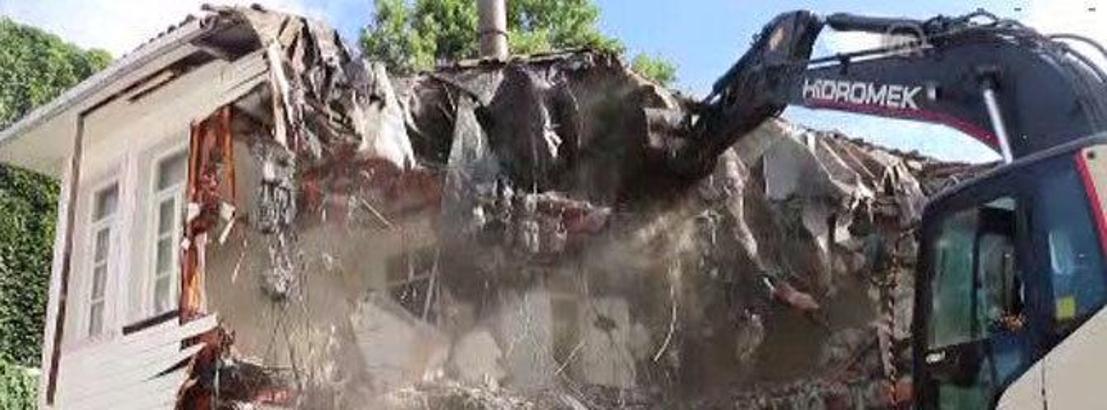 İstanbul'daki buluşma noktaları yıkıldı
