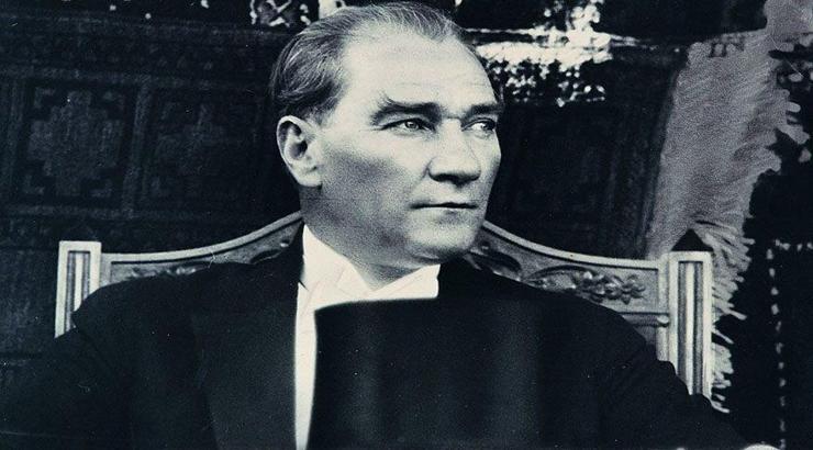 Türkçe ders kitabında Atatürk'e büyük saygısızlık