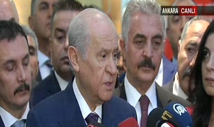 Son Dakika... MHP lideri Devlet Bahçeli'den flaş 100 bin imza açıklaması!