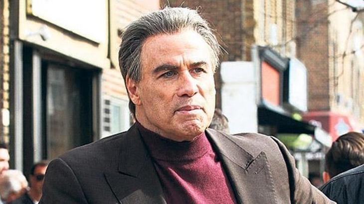 John Travolta ile ilgili şok iddia: Kalçalarına masaj yapmamı isterdi