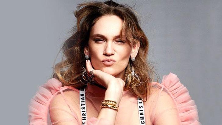 Farah Zeynep Abdullah evlat edinmek istiyor