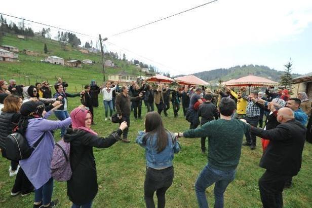 'Mor Yayla'ya hafta sonu ziyaretçi akını