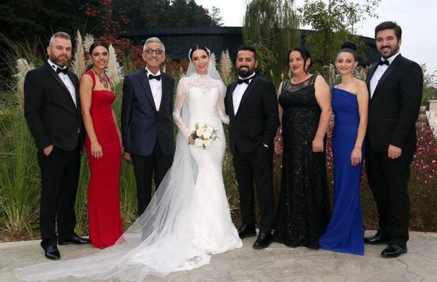 Manken Elif Ece Uzun evlendi