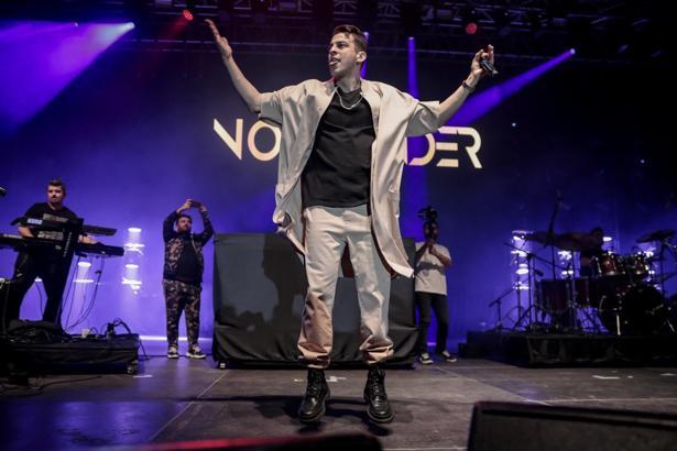 Norm Ender'den Gülben'li gönderme