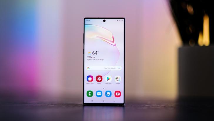 Samsung’un Türkiye’ye telefon sevkiyatını durdurduğu iddia ediliyor