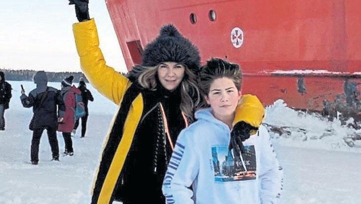 İvana Sert eksi 7 derecede havuza girdi