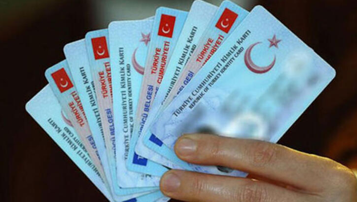 Türk vatandaşları 5 ülkeye kimlik gösterip seyahat edebilecek