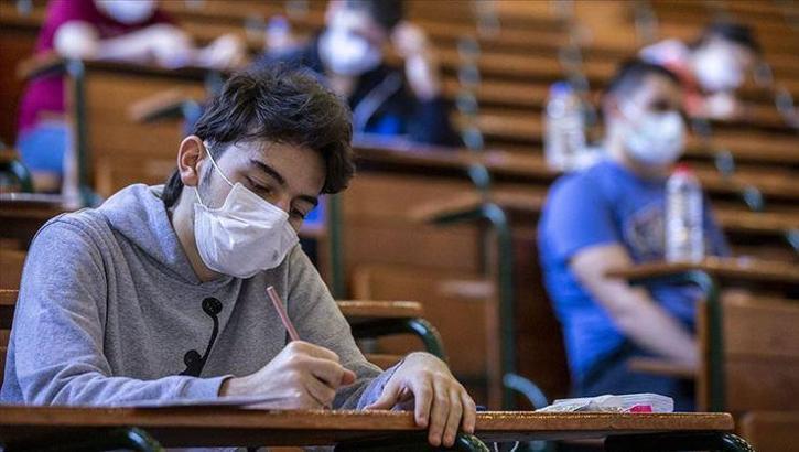 Üniversitelerde yüz yüze eğitim için yeni açıklama