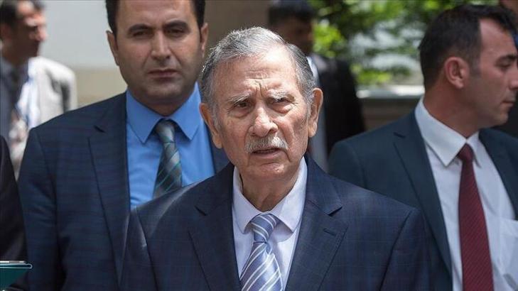Son dakika: Yıldırım Akbulut hayatını kaybetti