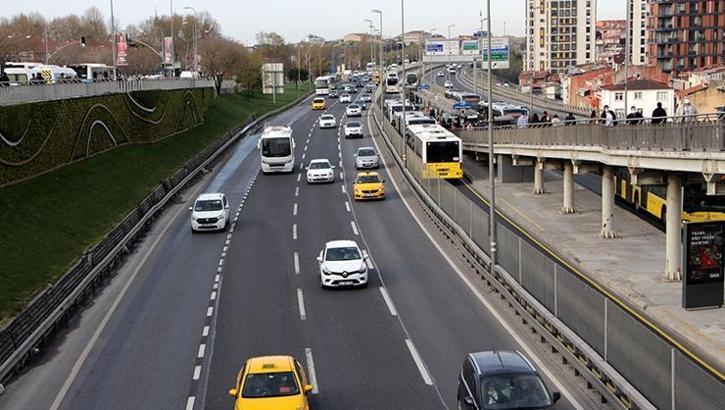Kademeli mesai başladı; trafikte yoğunluk azaldı