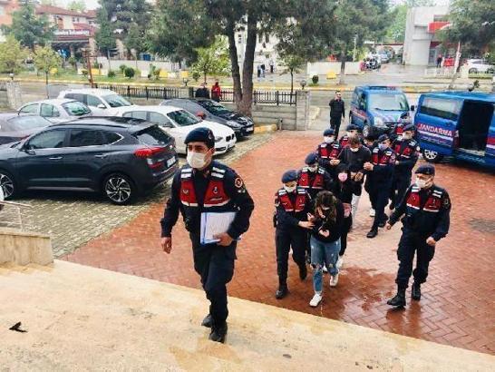 Trabzon'da evlere dadanan hırsızlar yakalandı