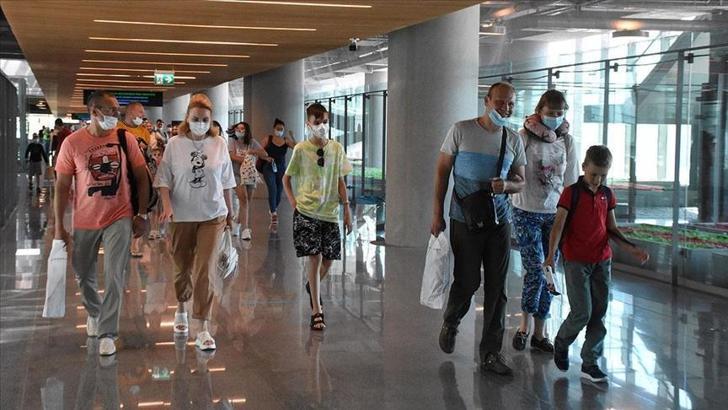 Antalya'ya Rus turist akını