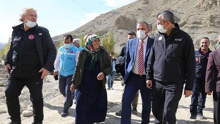 AFAD Başkanı Sezer, Van'da sel bölgesini inceledi