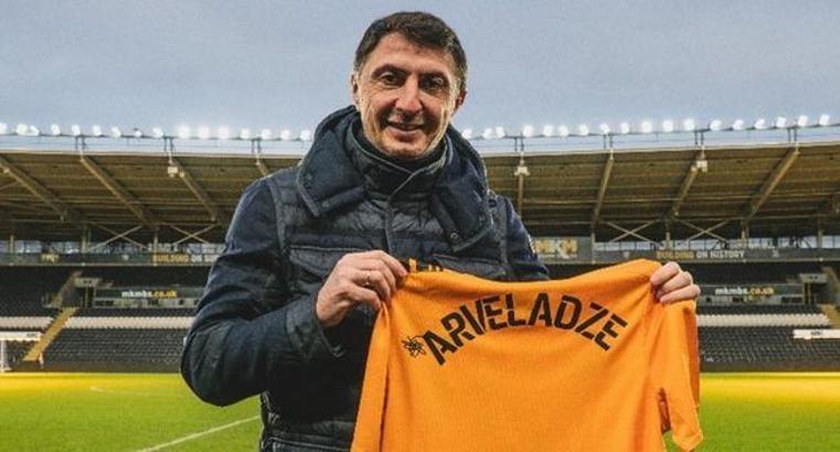 Şota Arveladze Hull City'de galibiyetle başladı