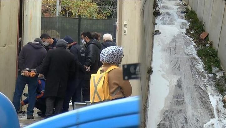 İstanbul'da panik! Sokaktaki beyaz madde...