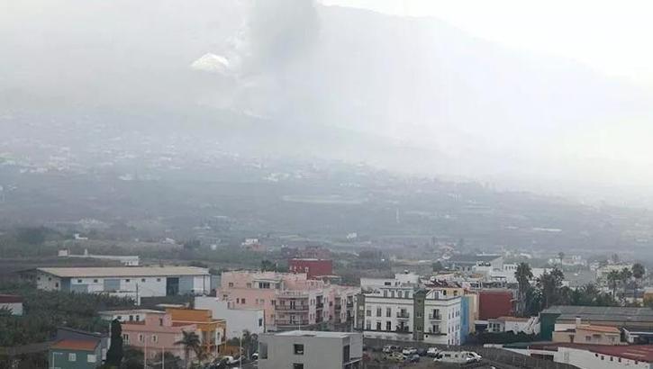 La Palma'da 3 bin 500 kişiye sokağa çıkma kısıtlaması