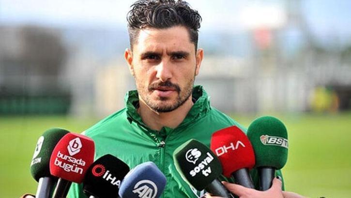 Özer Hurmacı futbolu bıraktığını açıkladı! 'Kalın sağlıcakla'