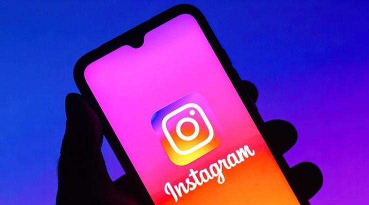 Instagram'a bir haftalık 'hikaye' geliyor