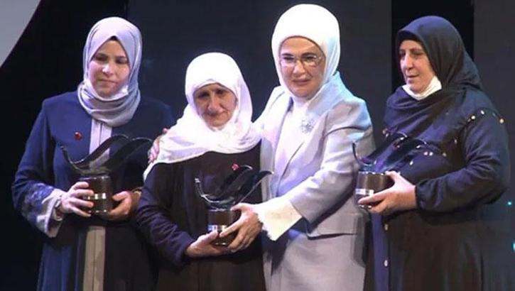 İşte Türkiye'nin enerji veren kadınları... Bakan Dönmez: Büyük projelerin altında kadınlarımızın imzası var