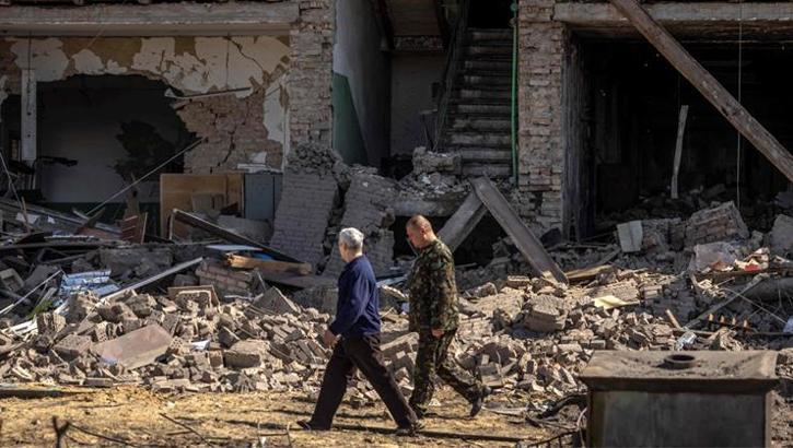 Komutan uyardı: Ruslar saldırı için yeniden hazırlanıyor