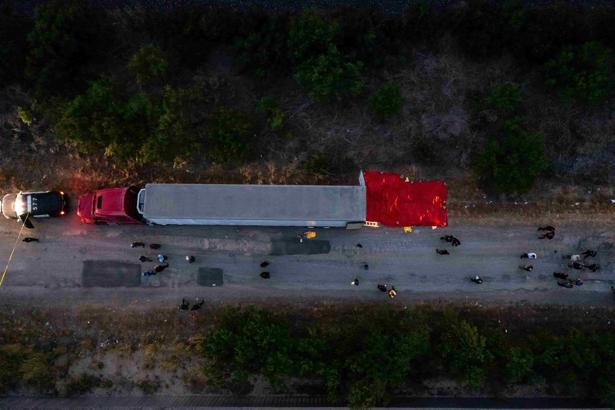 Teksas'ta korkunç olay: 46 göçmen terk edilmiş kamyonette...