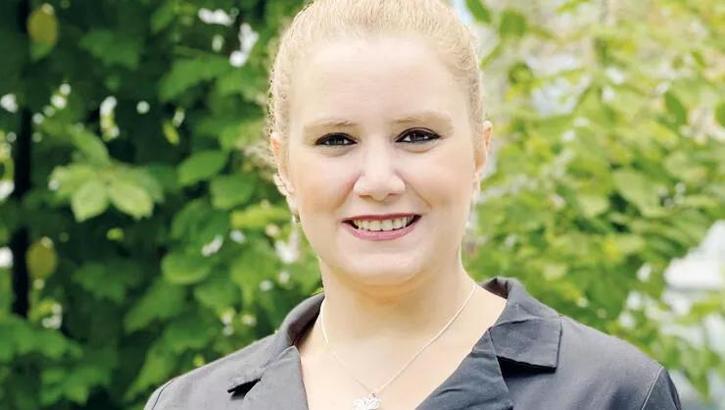 Nüfus kayıt örneği ibraz ederken hayatının şokunu yaşadı! Meğer anne ve babası...