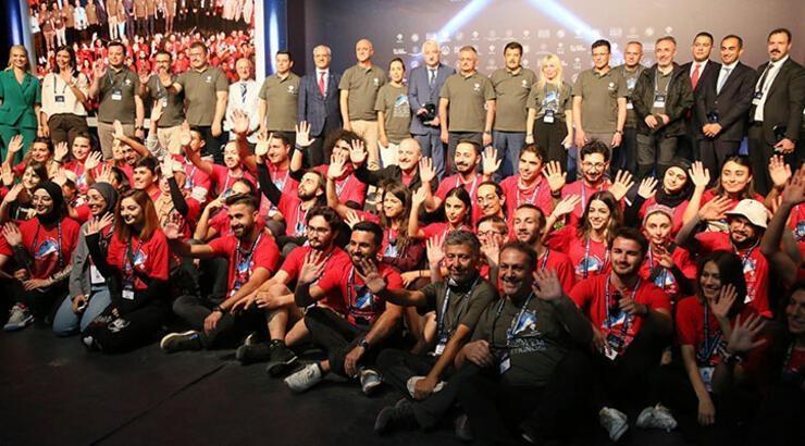 Uzaya gidecek ilk Türk bu sene bitmeden belli oluyor! Bakan Varank açıkladı